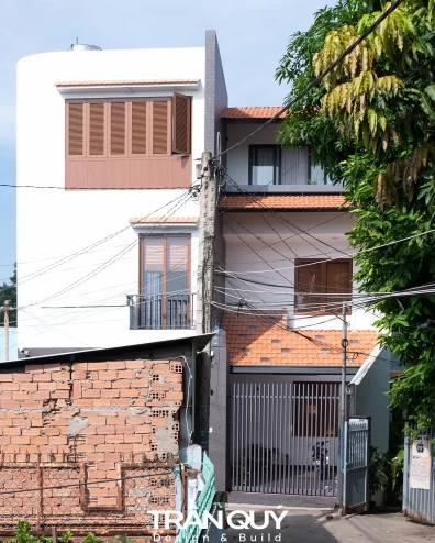 Tĩnh Lặng House